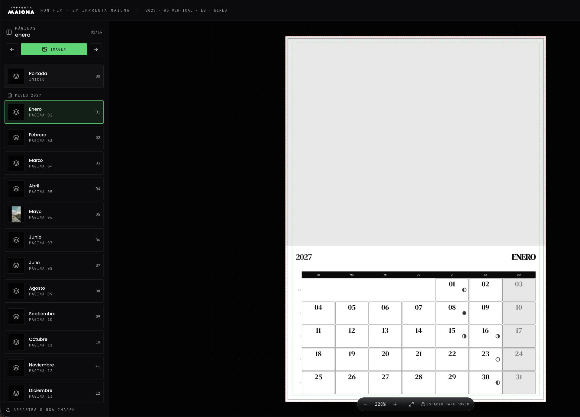 Editor de Maiona365 mostrando la página de un calendario personalizado